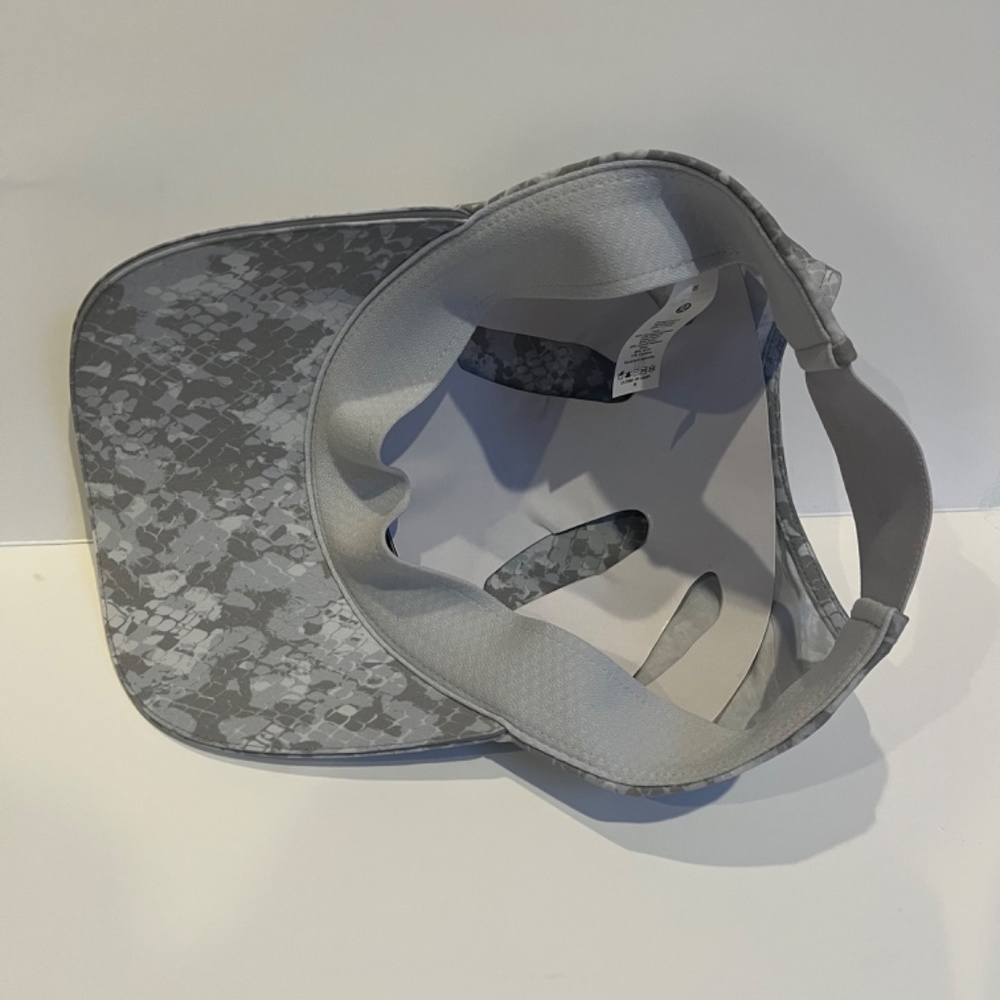 Lululemon Fast And Free Running‎ Lightweight Hat Snake Camo - Picture 6 of 9